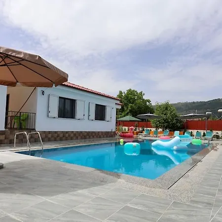 Villa Valentino Swimming Pool Morave