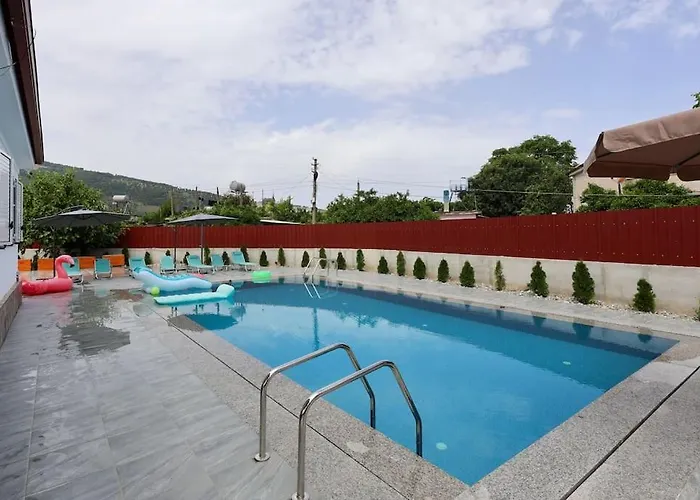 Villa Valentino Swimming Pool Morave
